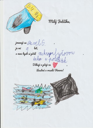  Mikroplyšovou deku a polštářek